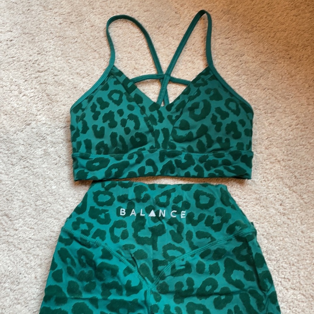 💚Balance Athletica Form Bra Lux + Leggings Set XS